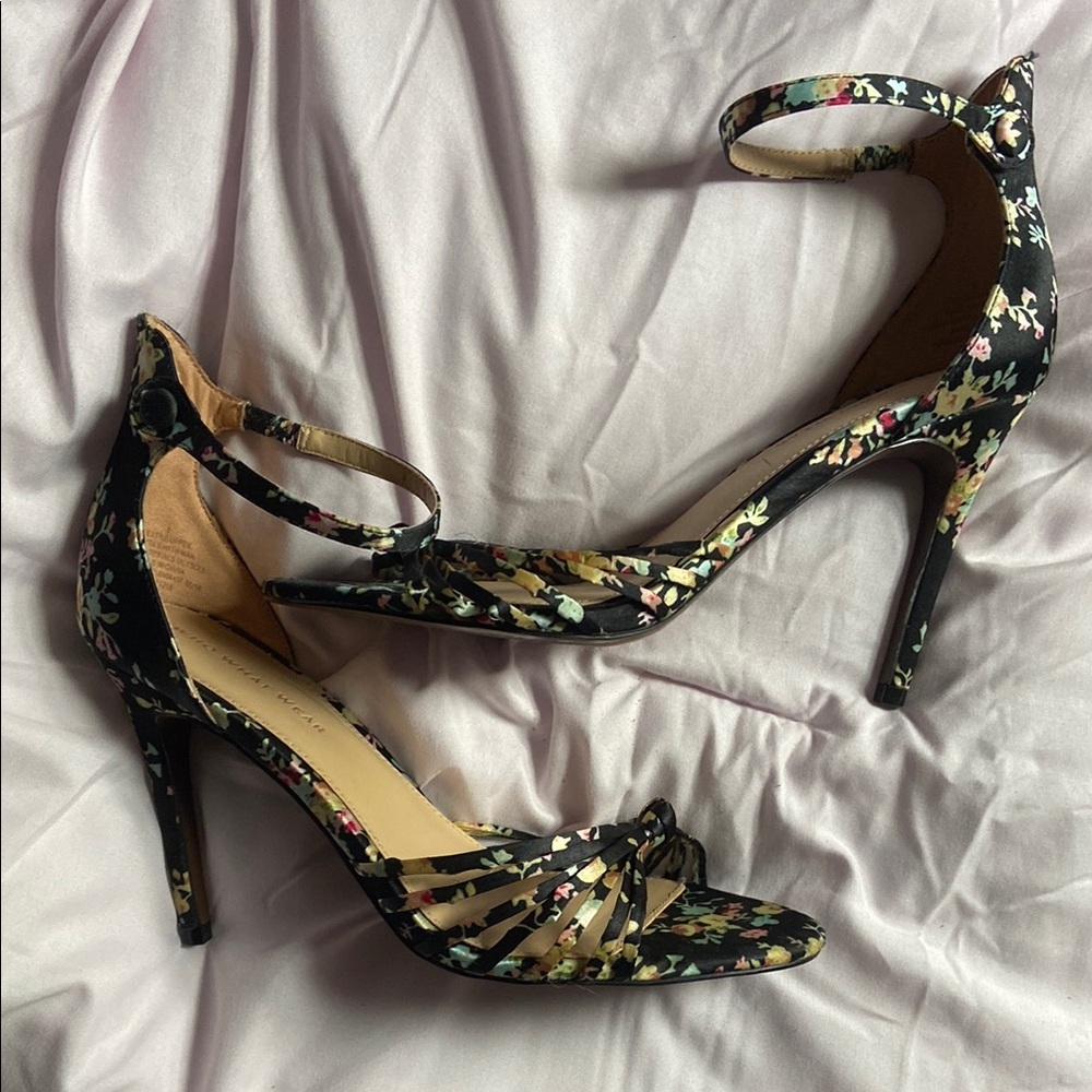 Who What Wear Floral Black Heels